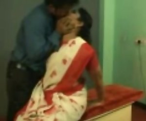 Indische Tantchen, sex am Arbeitsplatz